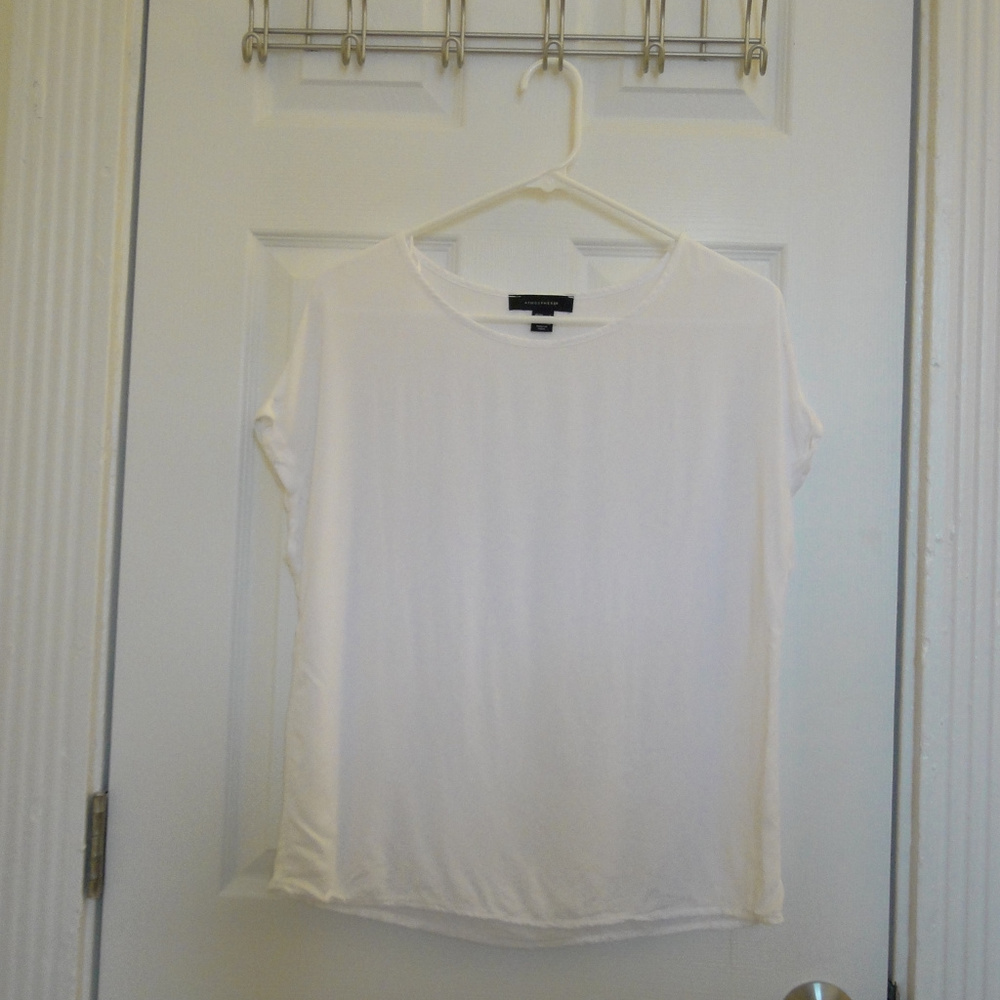 Atmosphere White Top in Women